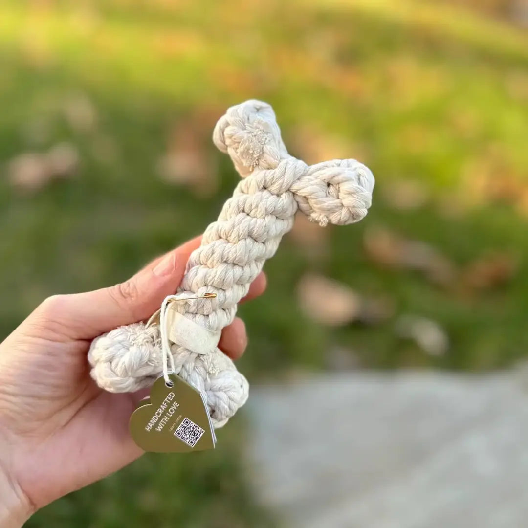 The Little Love White Rope Bone Toy Monli