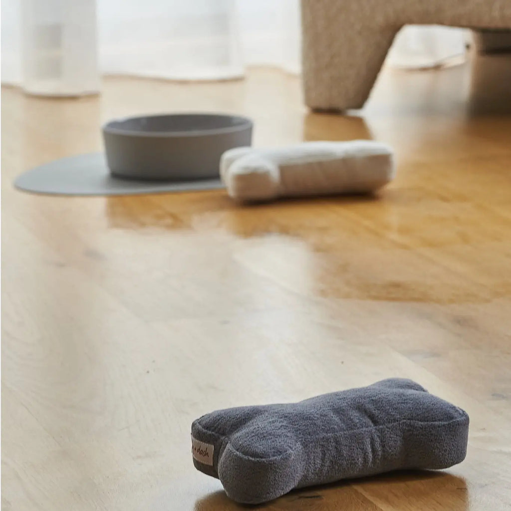 Boucle Bone Toy Lilly+Dash